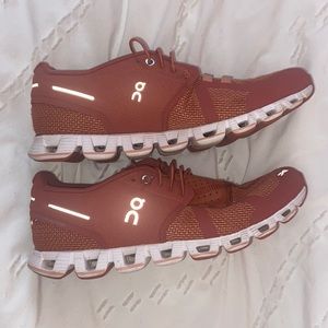 color chili on cloud shoes